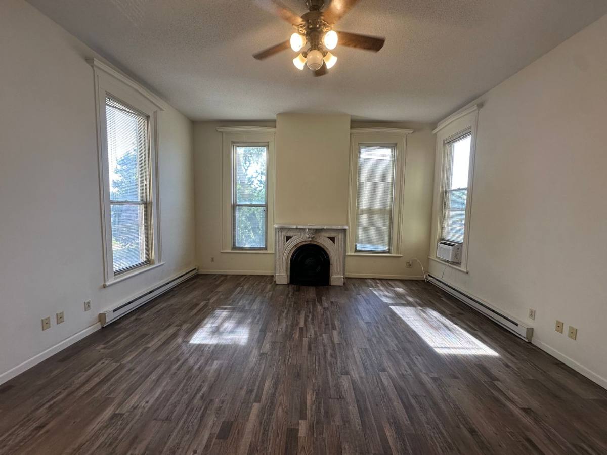 Apartment for rent at 226 N 14th St, Quincy, IL 62301