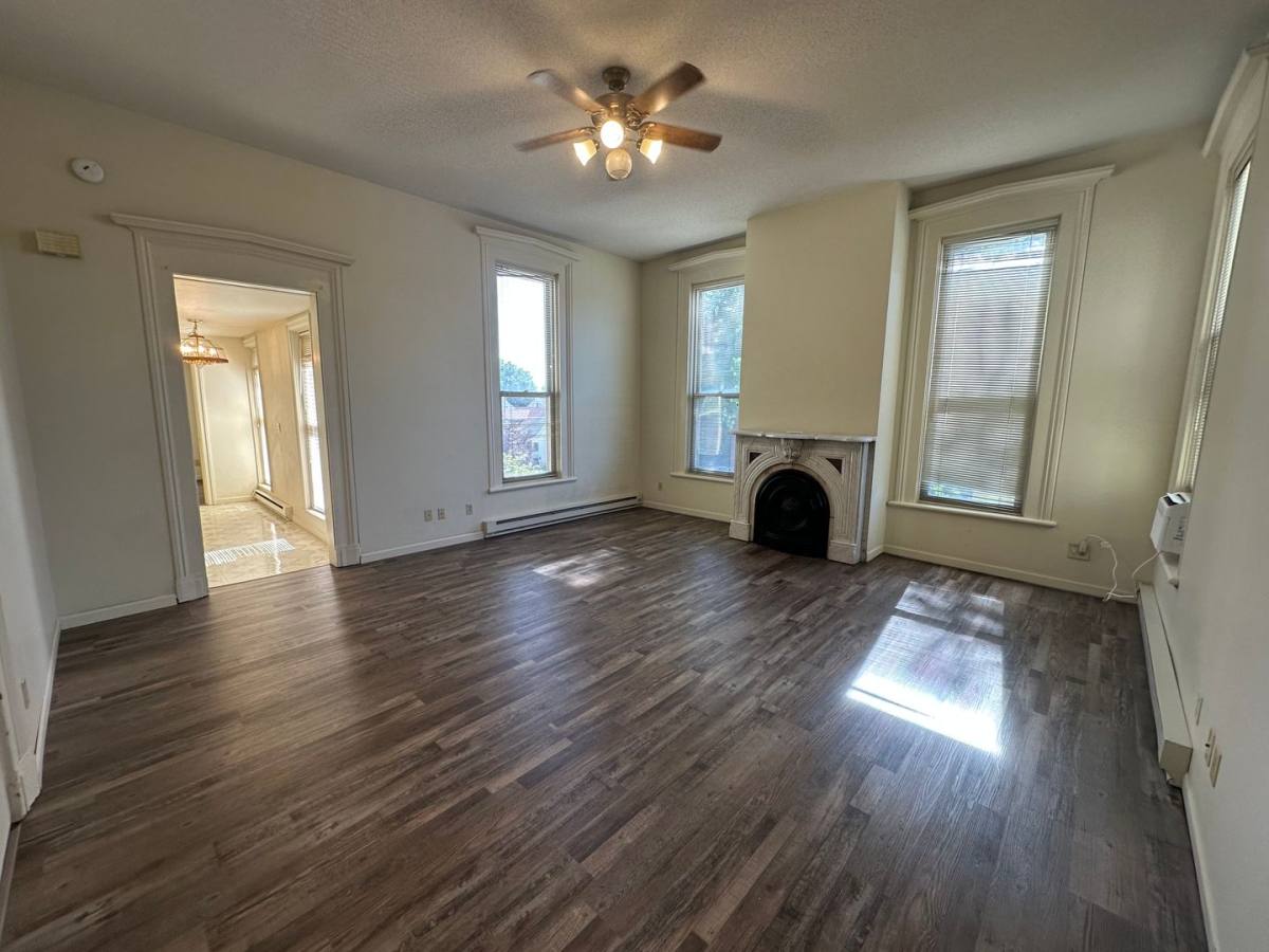 Apartment for rent at 226 N 14th St, Quincy, IL 62301