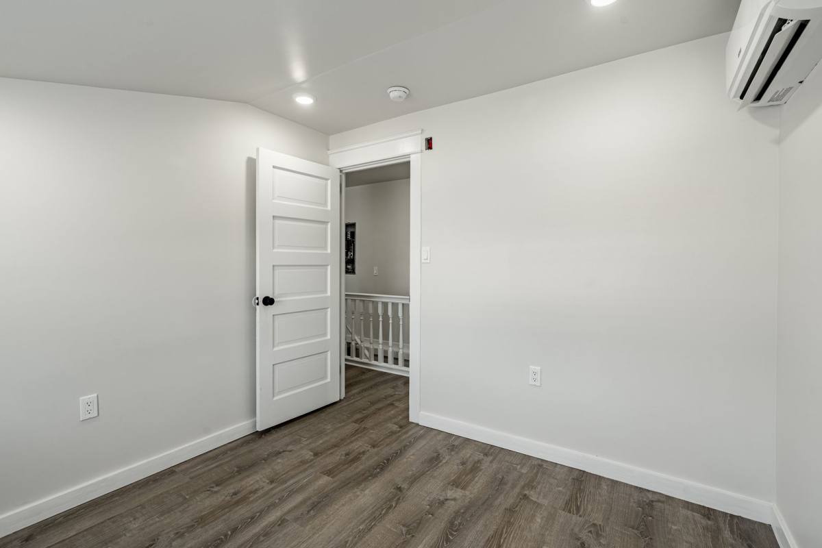 Apartment for rent at 324-326 Darby Rd #3R, Havertown, PA 19083
