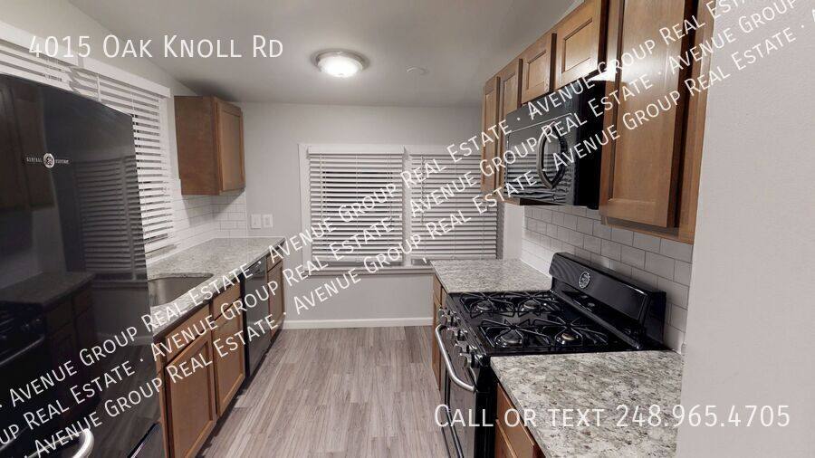 House for rent at 4015 Oak Knoll Rd, Waterford, MI 48328