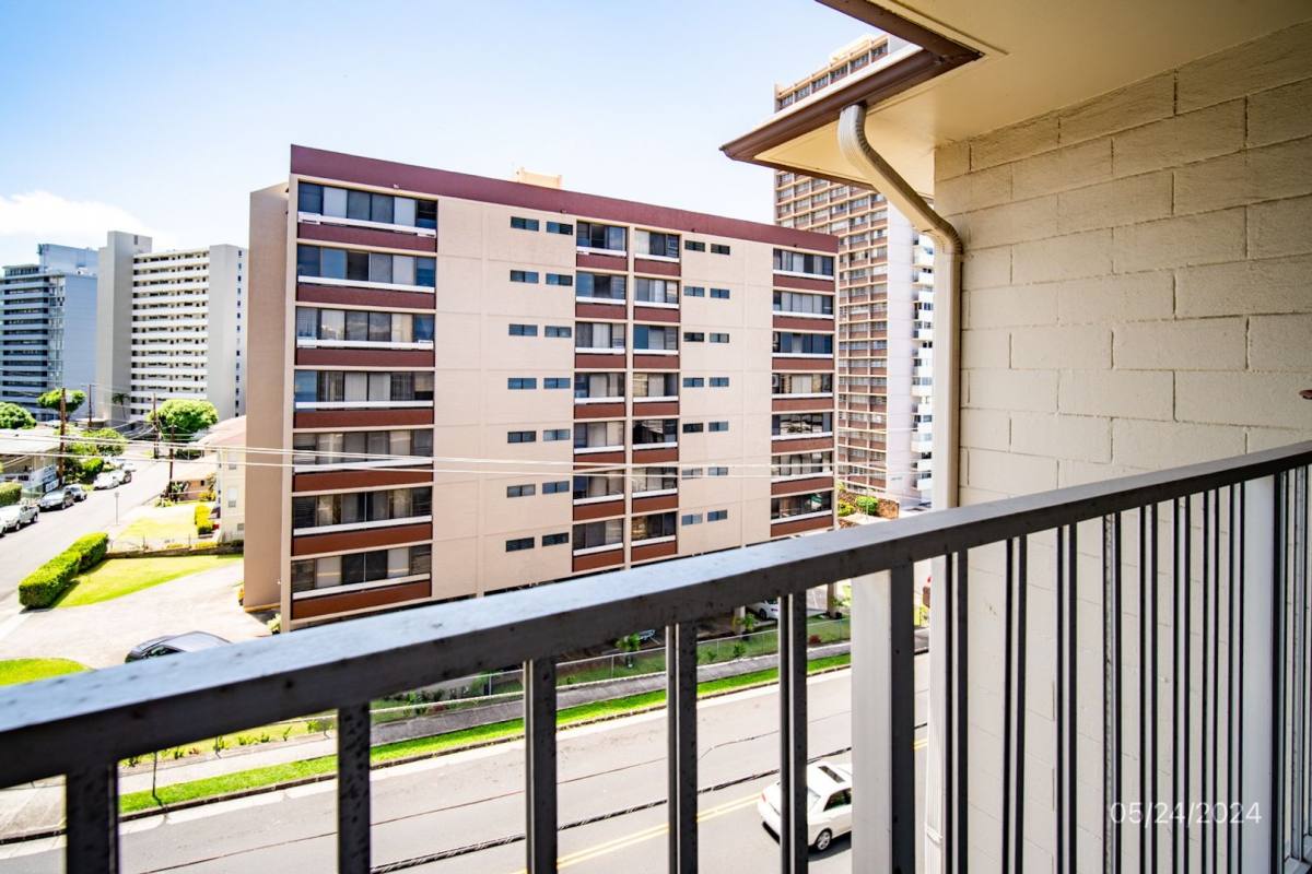 Apartment for rent at 1440 Ward Ave, Honolulu, HI 96822