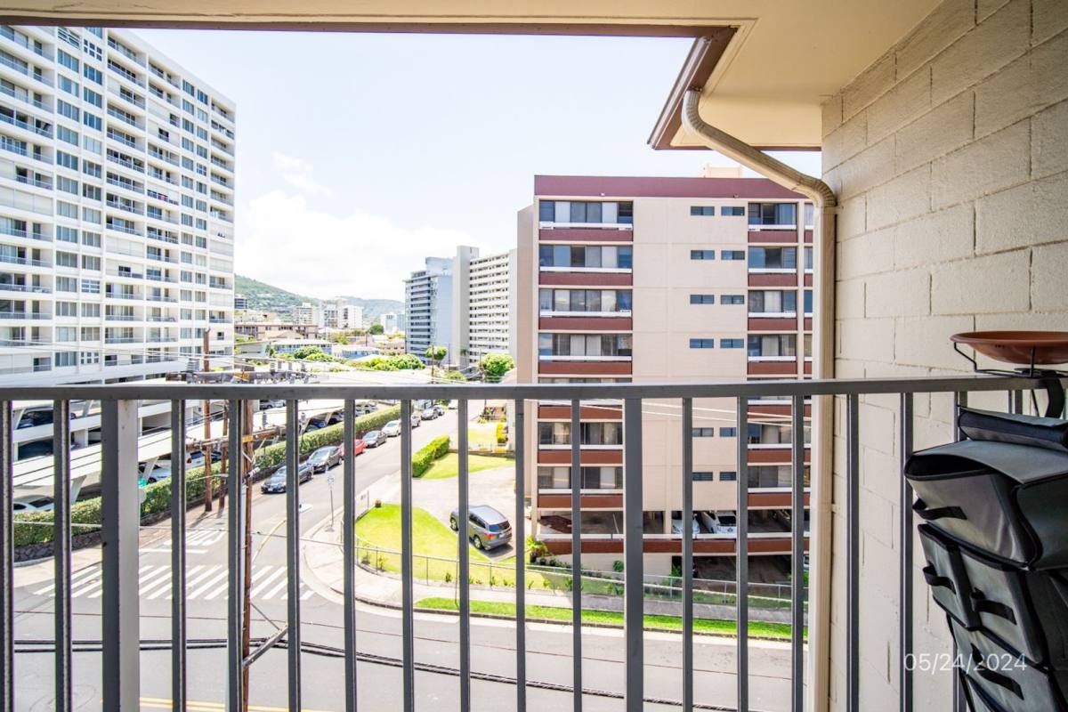 Apartment for rent at 1440 Ward Ave, Honolulu, HI 96822
