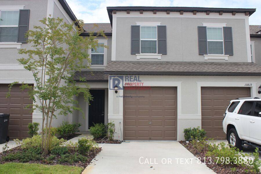 Townhouse for rent at 10821 Fowlers Bluff Court, Tampa, FL 33647
