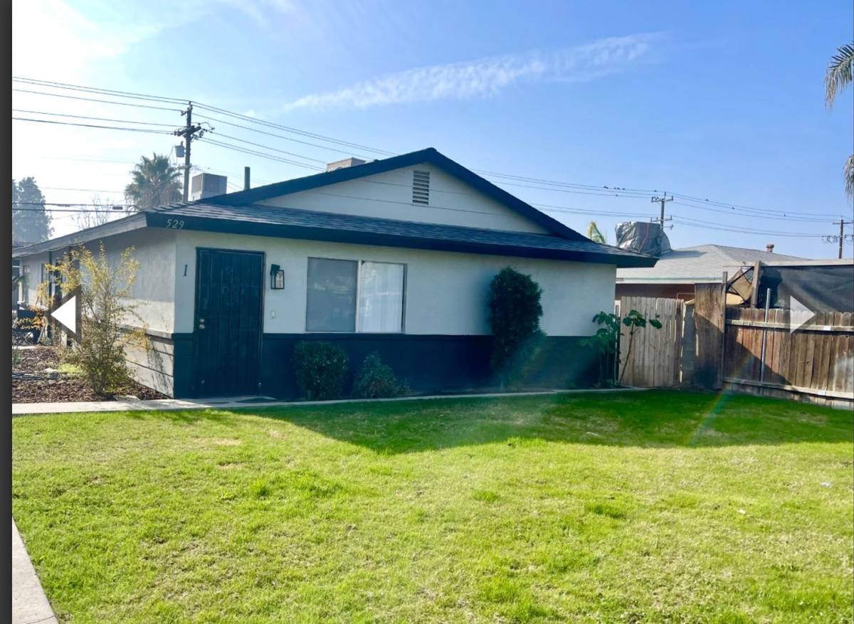 Apartment for rent at 529 Knotts St, Bakersfield, CA 93305