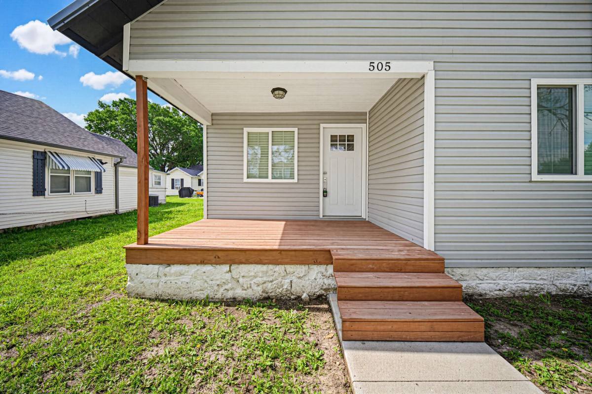 Apartment for rent at 505 W 12th St, Junction City, KS 66441
