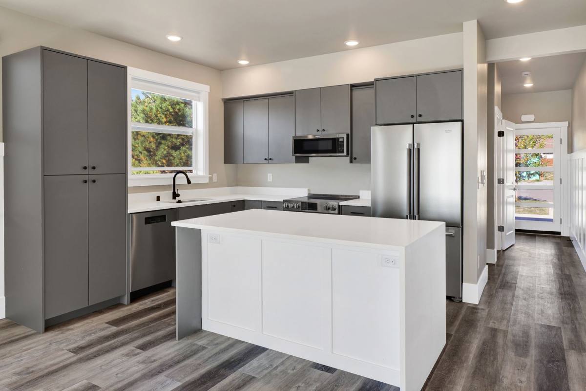 Apartment for rent at 761 Georgia St, Blaine, WA 98230