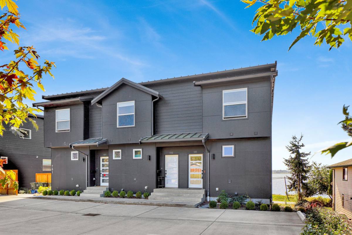 Apartment for rent at 761 Georgia St, Blaine, WA 98230