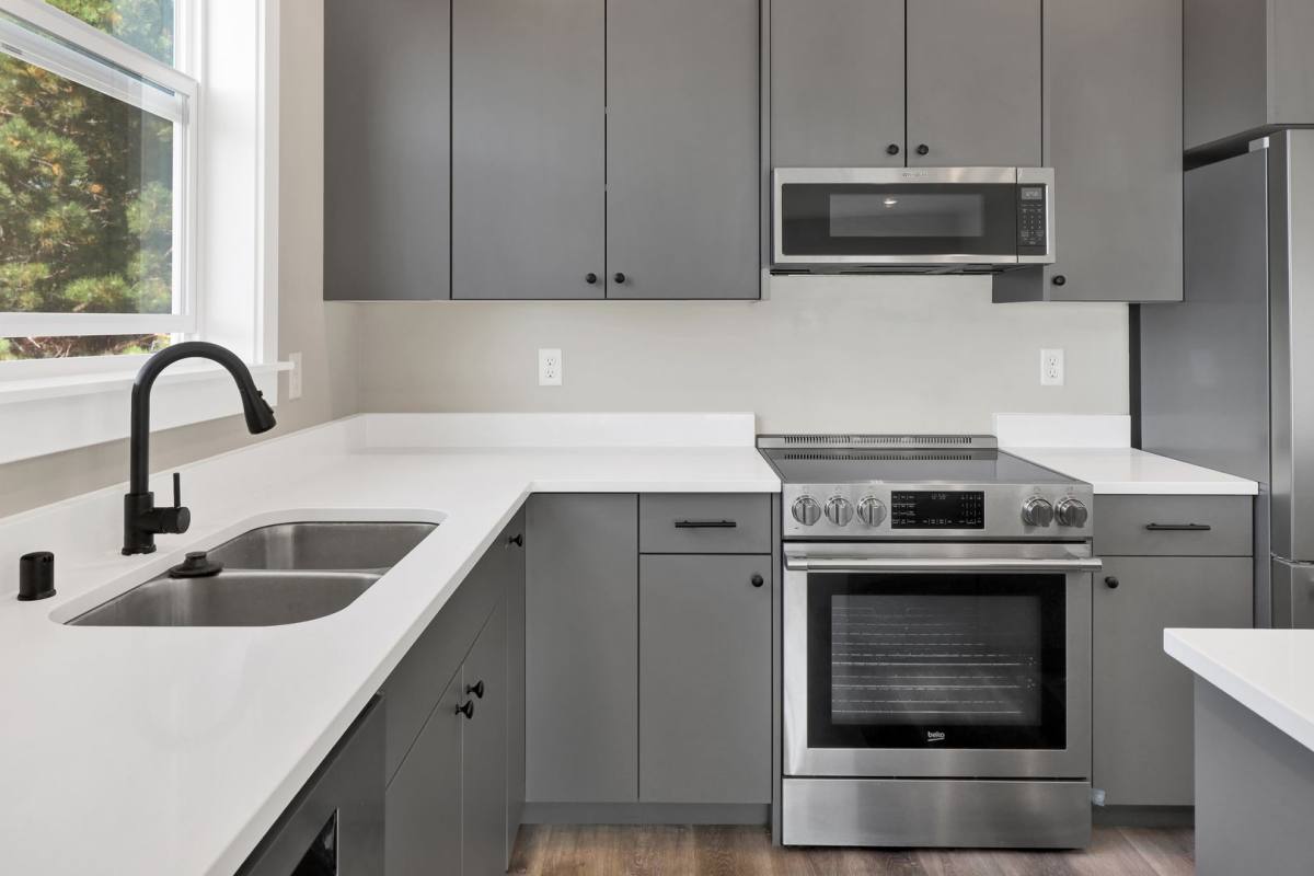 Apartment for rent at 761 Georgia St, Blaine, WA 98230