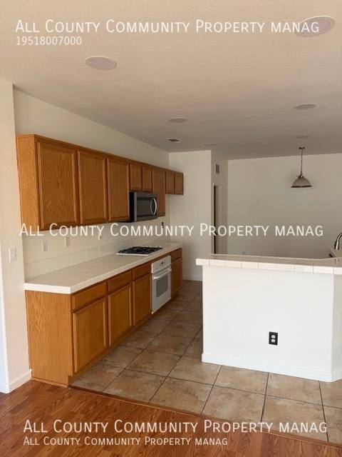 House for rent at 10609 Palomino Ave, Hesperia, CA 92345