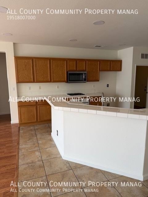 House for rent at 10609 Palomino Ave, Hesperia, CA 92345