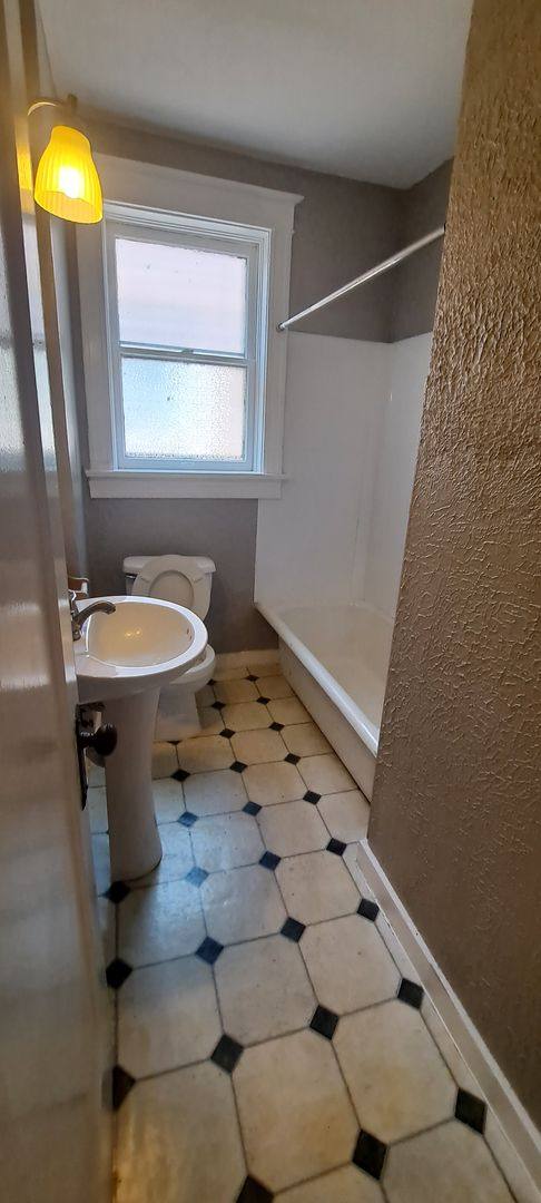 Apartment for rent at 5055-5057 Chippewa St, Saint Louis, MO 63109