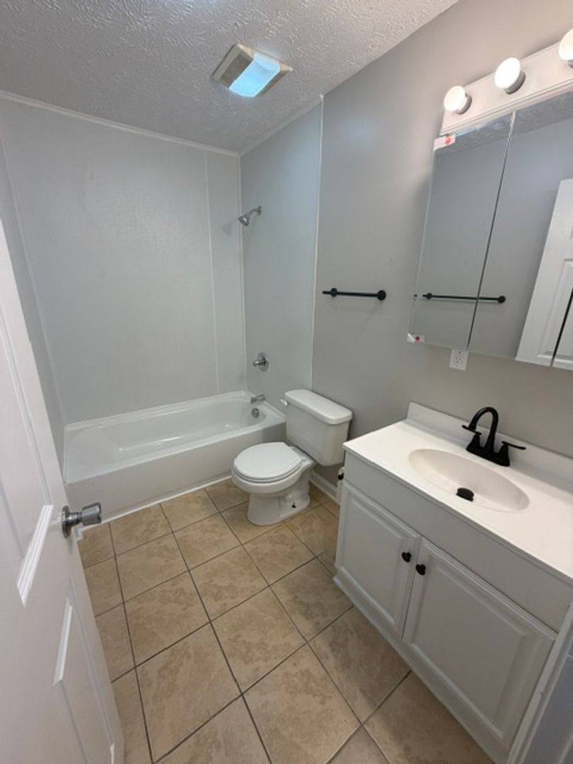 House for rent at 536 Linwood Ave, Lumberton, NC 28358