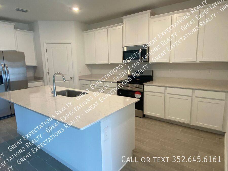House for rent at 6615 SW 89th Lane, Ocala, FL 34476
