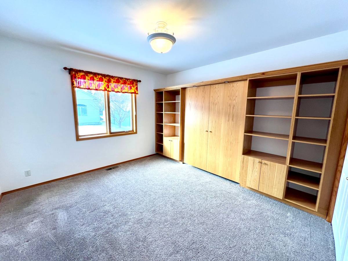House for rent at 517 Burnham Place, Helena, MT 59601