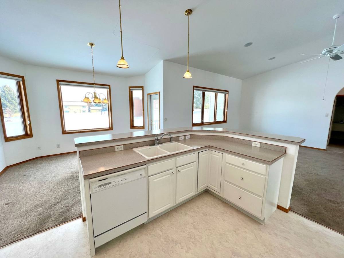 House for rent at 517 Burnham Place, Helena, MT 59601