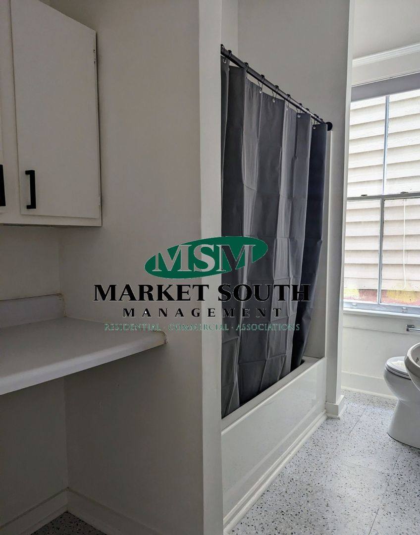 Apartment for rent at 106 E Bolton St, Savannah, GA 31401