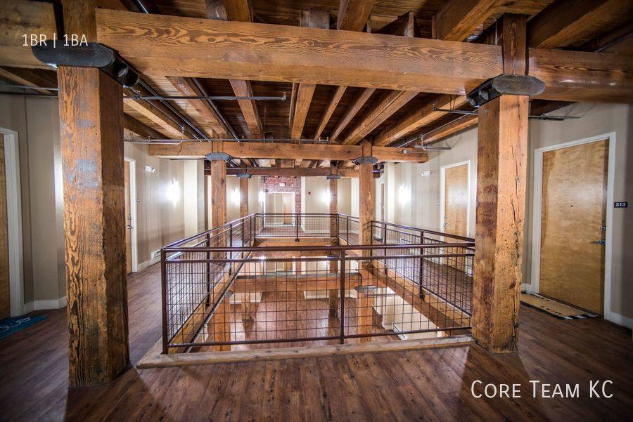 Apartment for rent at 204 Walnut St #205, Kansas City, MO 64105