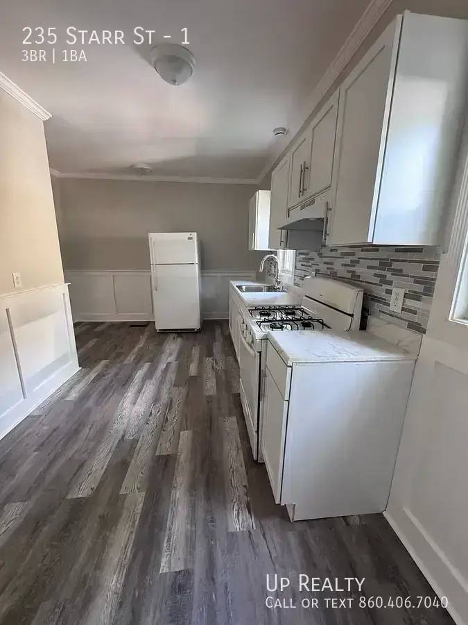 Apartment for rent at 235 Starr St #1, New Haven, CT 06511