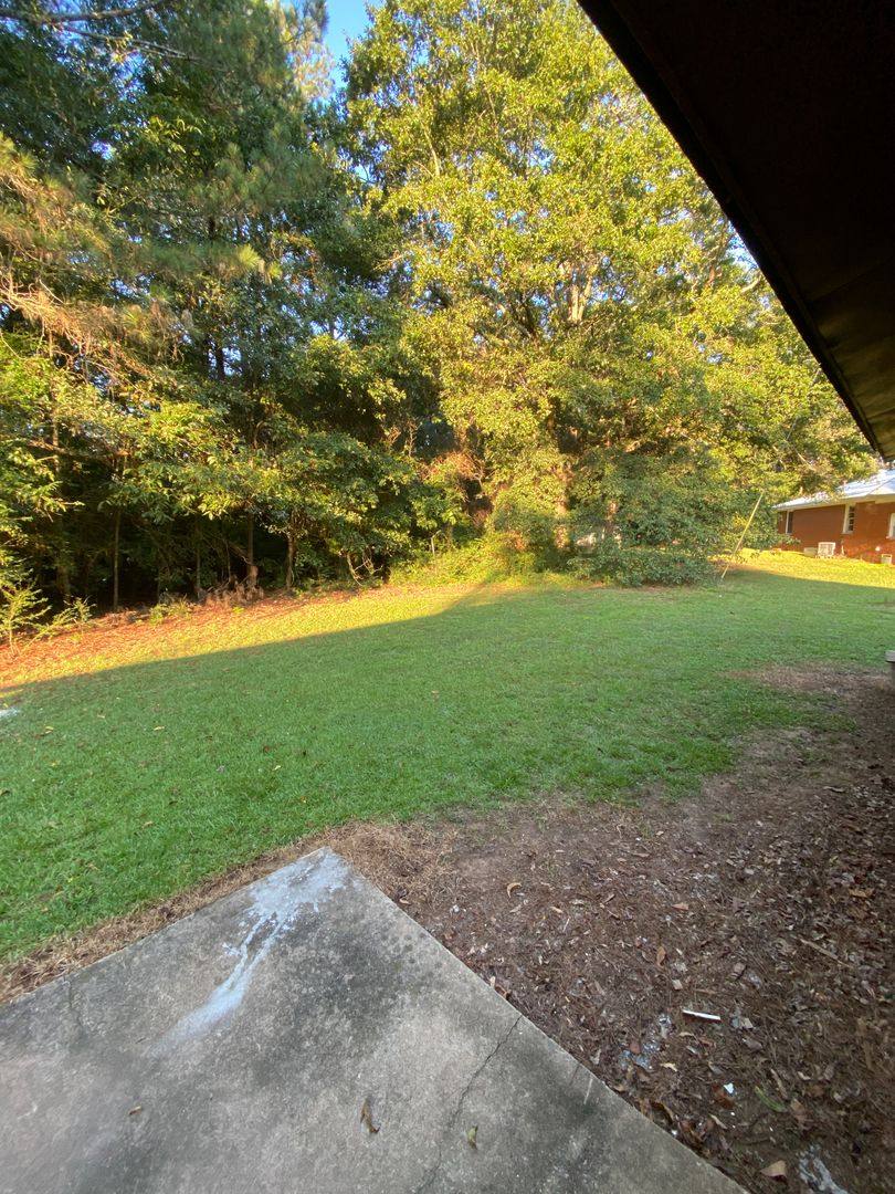 Apartment for rent at 2342 Airport Dr, Athens, GA 30605