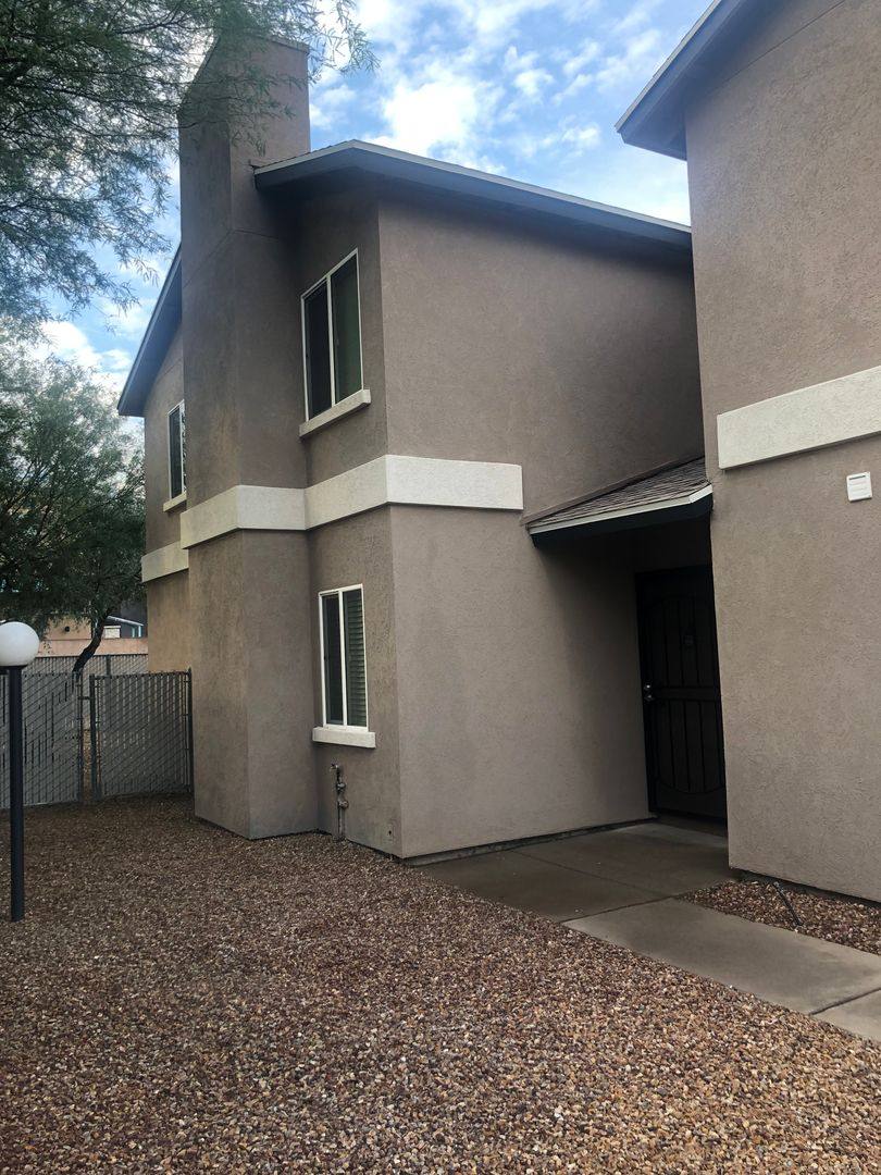 Townhouse for rent at 130 E Mills Dr #3, Tucson, AZ 85705