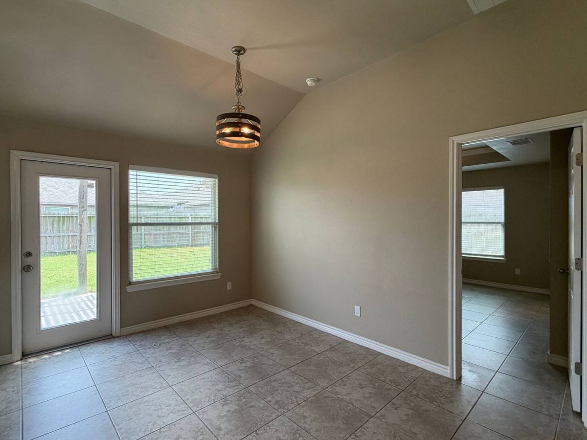 House for rent at 8033 Cormorant Dr, Corpus Christi, TX 78414