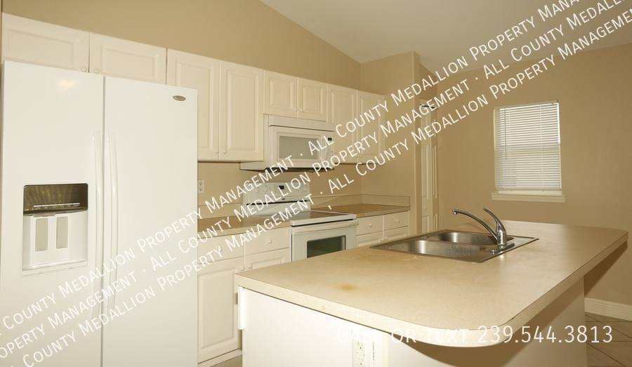 Apartment for rent at 4754 Leonard Blvd S, Lehigh Acres, FL 33973