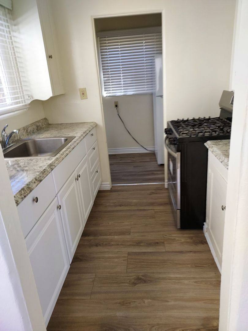 Apartment for rent at 2562 E Broadway, San Diego, CA 92102