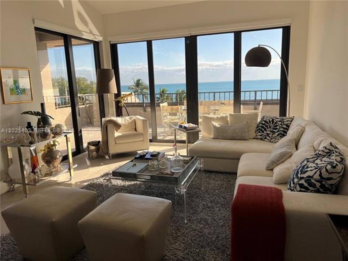 Apartment for rent at 201 Crandon Blvd, Key Biscayne, FL 33149