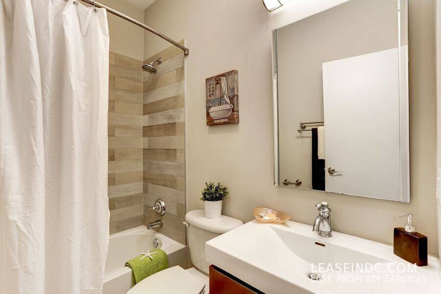Apartment for rent at 245 15th St SE #201, Washington, DC 20003