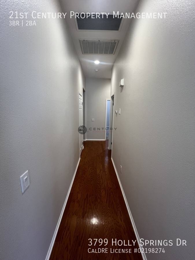 House for rent at 3799 Holly Springs Dr, Corona, CA 92881