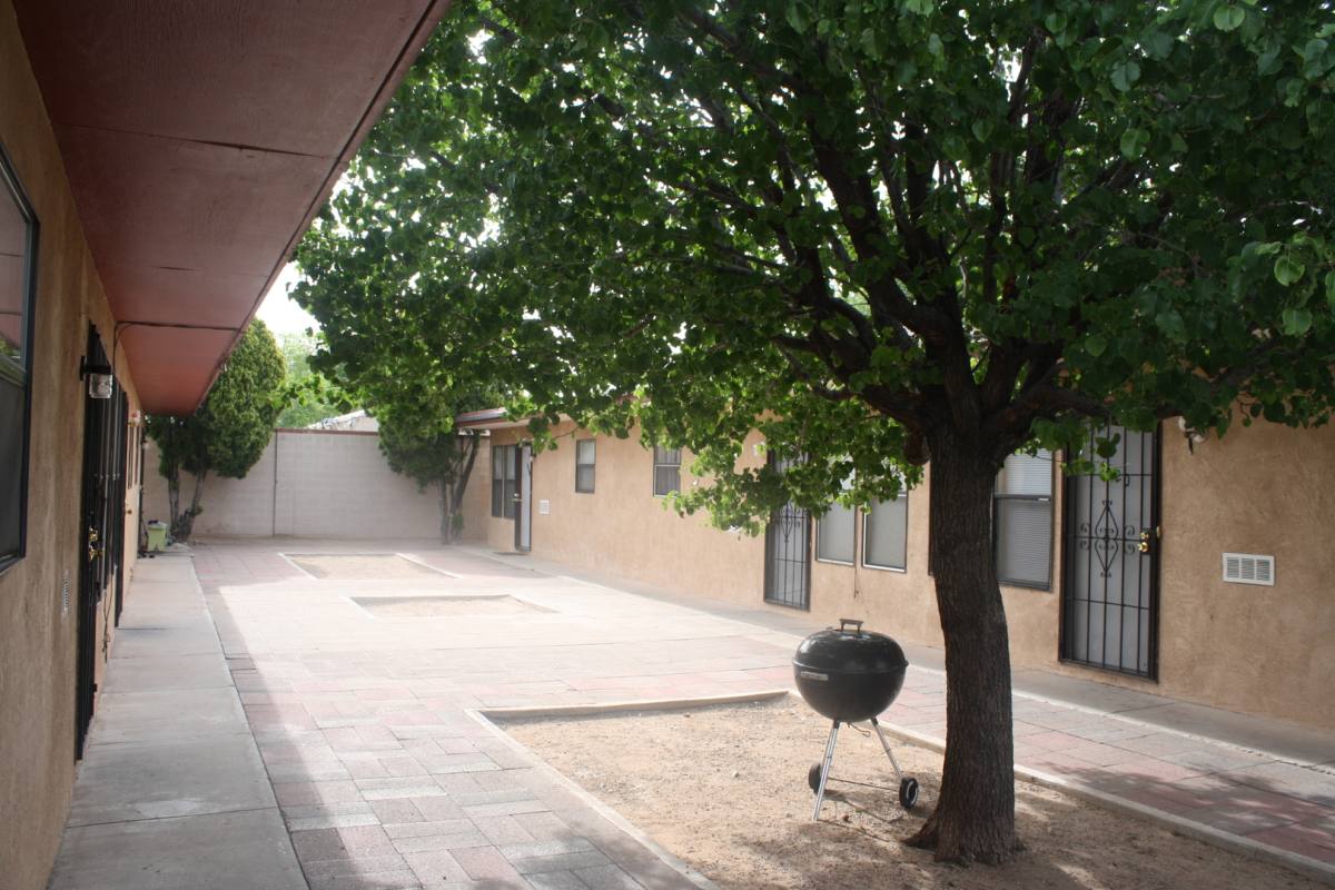 Apartment for rent at 1400-1424 Amherst Dr SE, Albuquerque, NM 87106