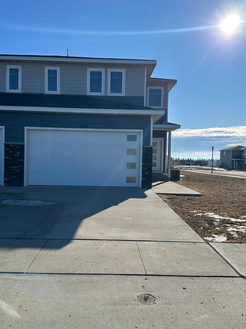 Apartment for rent at 2518 Granite Dr, Minot, ND 58703