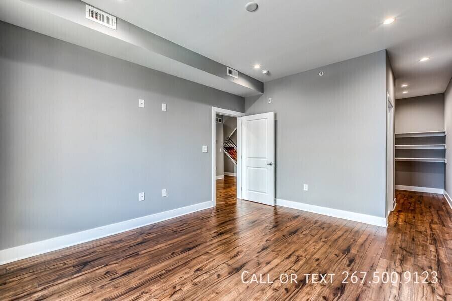 Apartment for rent at 330 Cambridge St #2B, Philadelphia, PA 19123