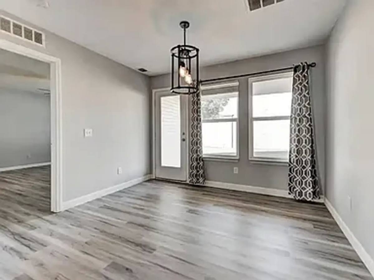 House for rent at 18637 Piedra Dr, Edmond, OK 73012