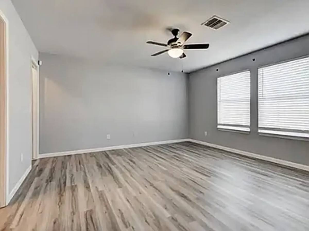 House for rent at 18637 Piedra Dr, Edmond, OK 73012