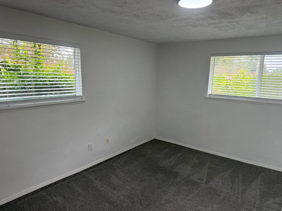 House for rent at 11204 106th Ave NE, Kirkland, WA 98034