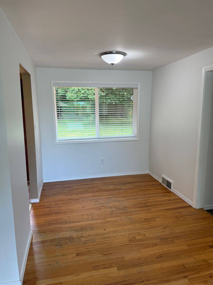House for rent at 11204 106th Ave NE, Kirkland, WA 98034