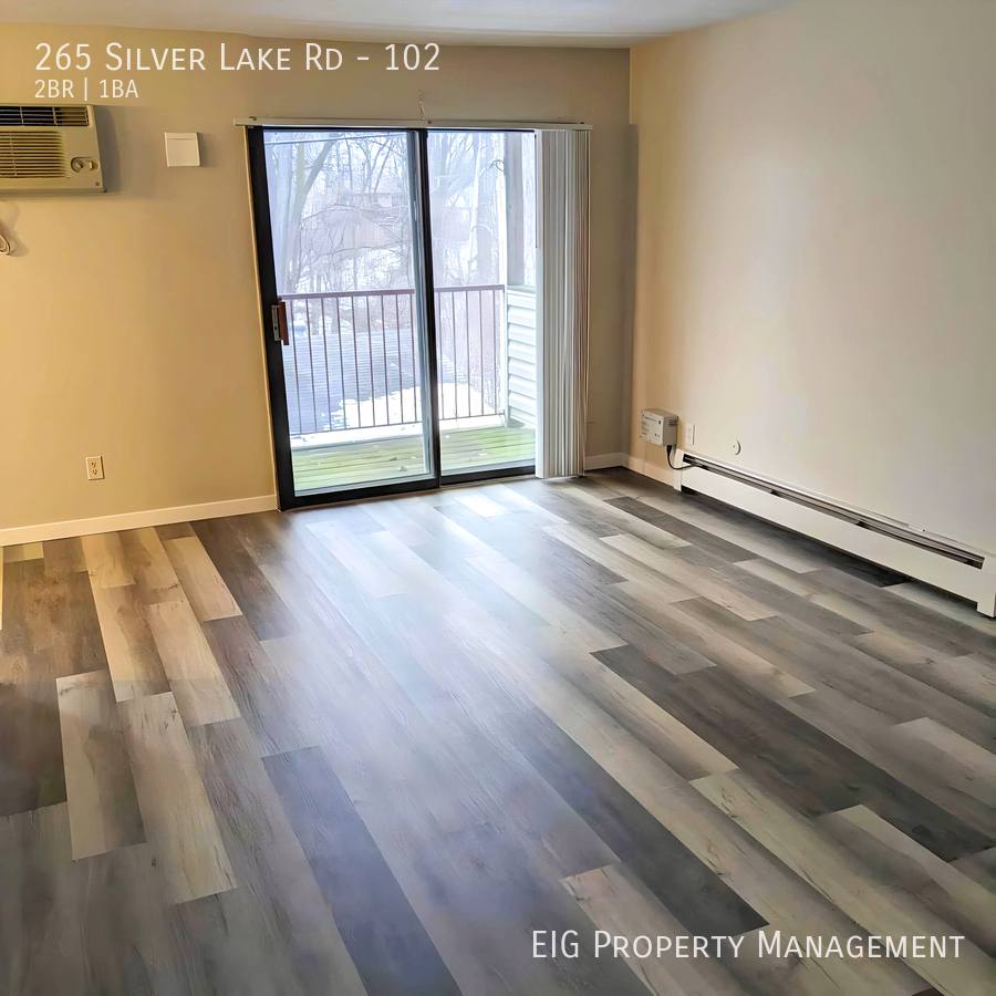 Apartment for rent at 265 Silver Lake Rd #102, Saint Paul, MN 55112