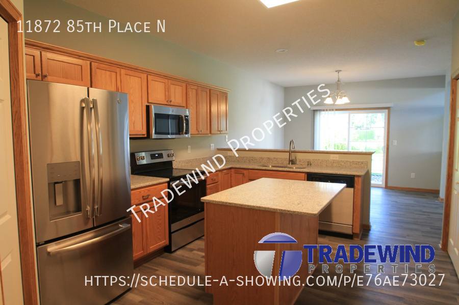 Townhouse for rent at 11872 85th Place N, Osseo, MN 55369