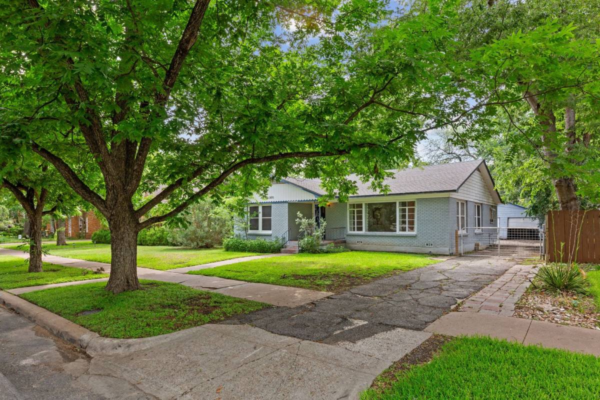 House for rent at 3810 Ave H, Austin, TX 78751