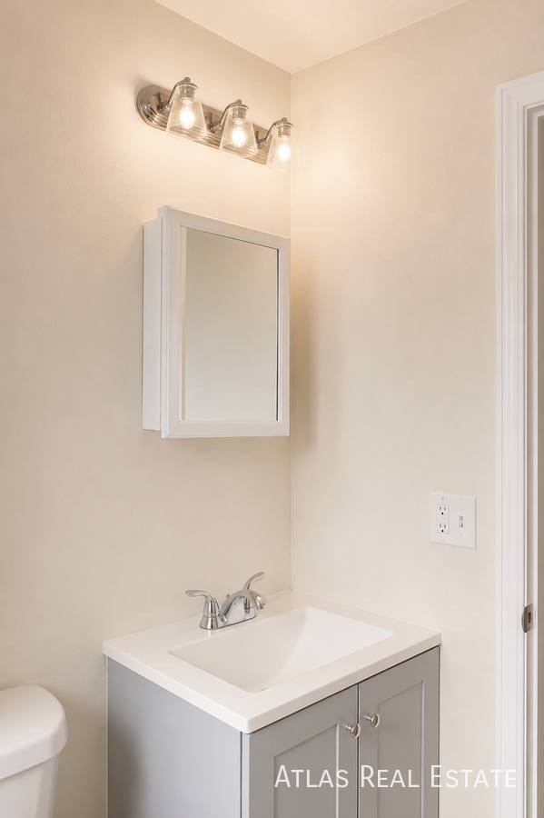 Apartment for rent at 1538 N Uinta St, Denver, CO 80220
