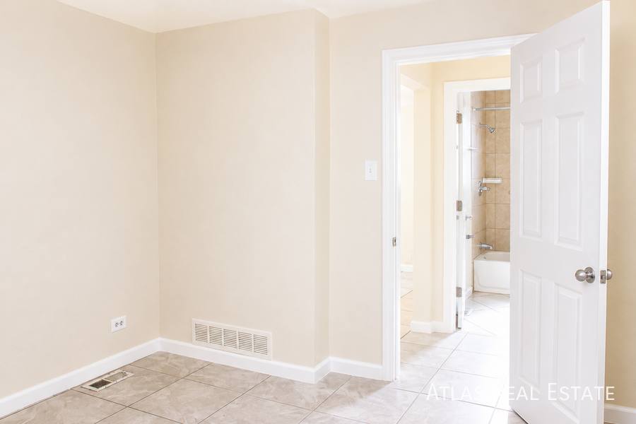Apartment for rent at 1538 N Uinta St, Denver, CO 80220