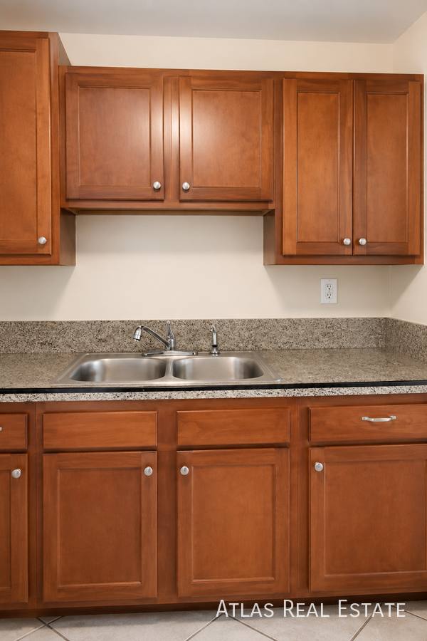 Apartment for rent at 1538 N Uinta St, Denver, CO 80220