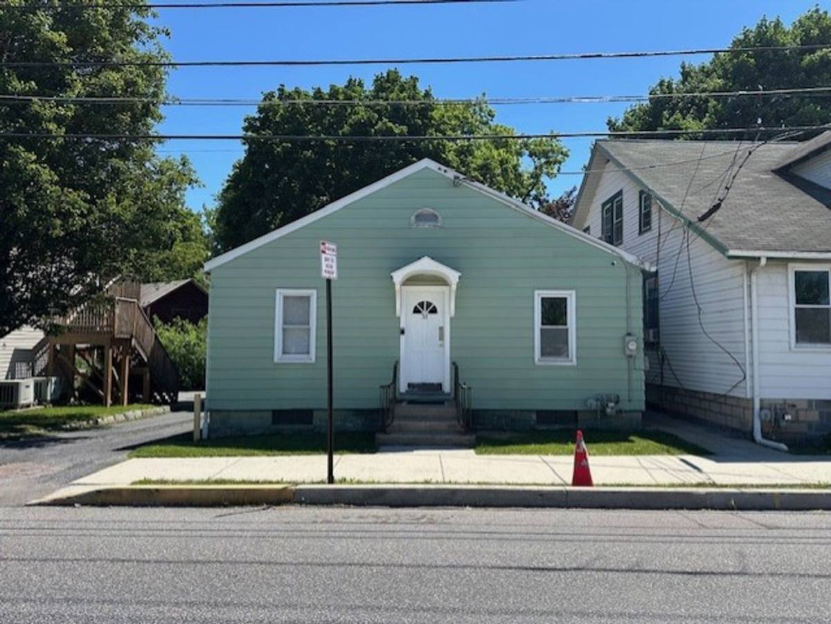 Apartment for rent at 55 Carlisle Springs Rd #1, Carlisle, PA 17013