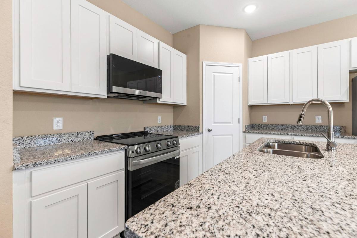 Townhouse for rent at 2724 Armaan Way, Converse, TX 78109