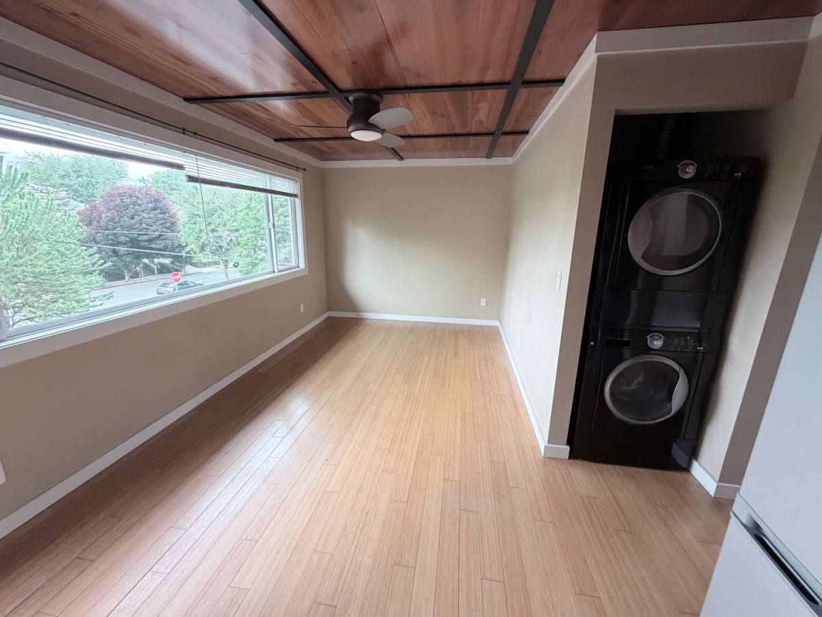 Apartment for rent at 1122 SE 29th Ave, Portland, OR 97214