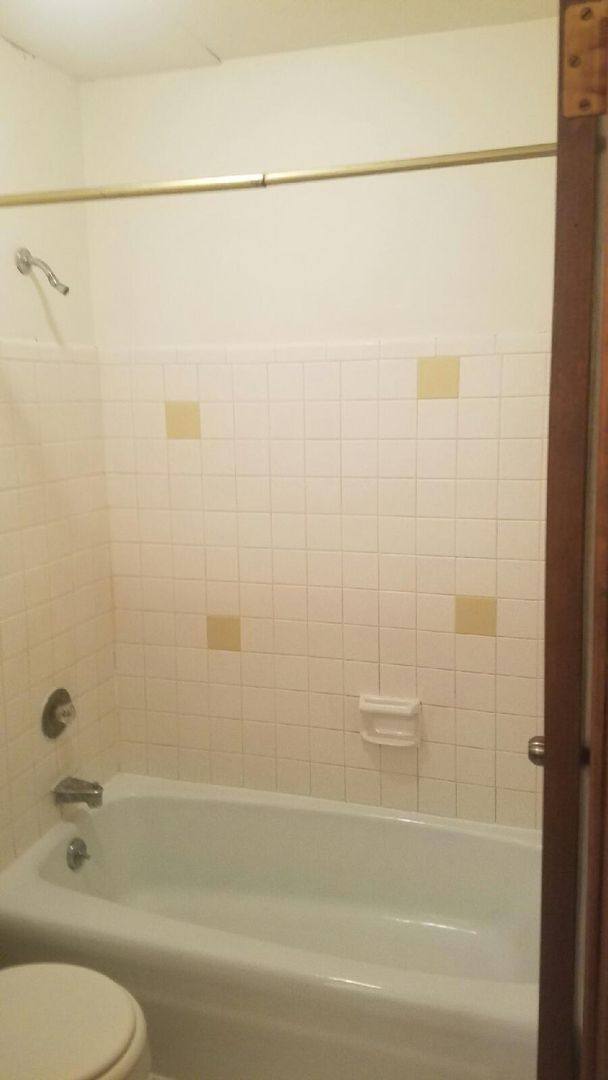 Apartment for rent at 1222-1226 Fleetfoot Dr, Waukesha, WI 53186