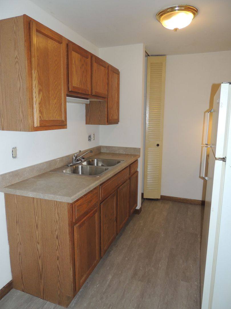 Apartment for rent at 1222-1226 Fleetfoot Dr, Waukesha, WI 53186