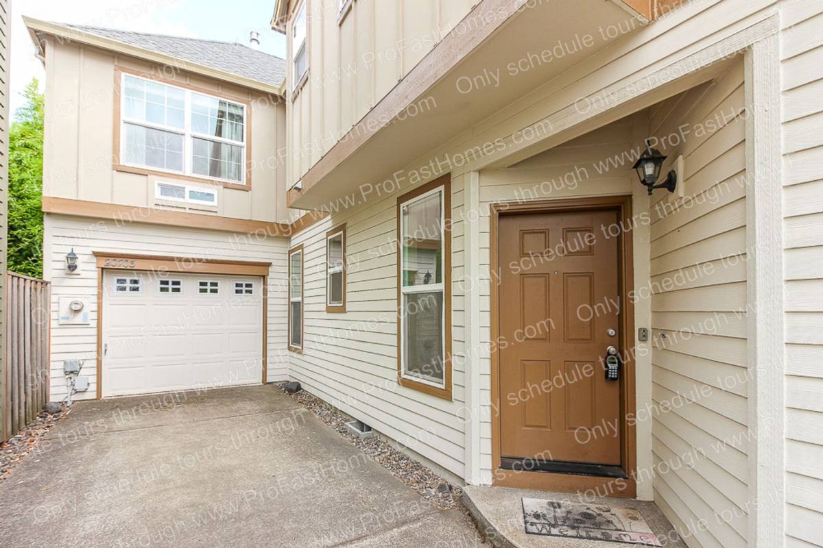 House for rent at 20703 SW Rosemount St, Beaverton, OR 97078