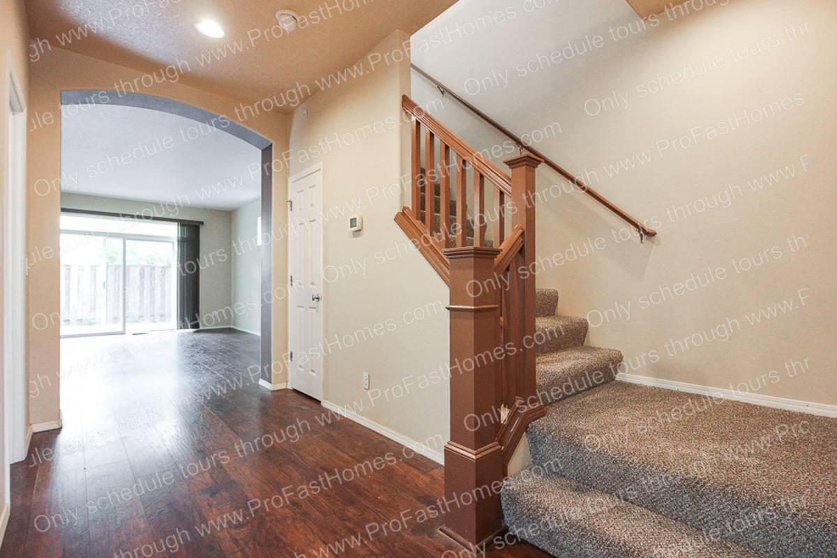 House for rent at 20703 SW Rosemount St, Beaverton, OR 97078
